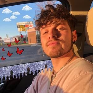 Meet your Posher, Tyler